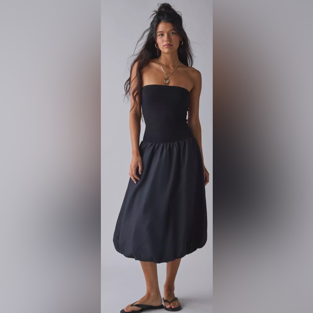 UO Nolee Drop Waist Bubble Hem Tube Midi Dress